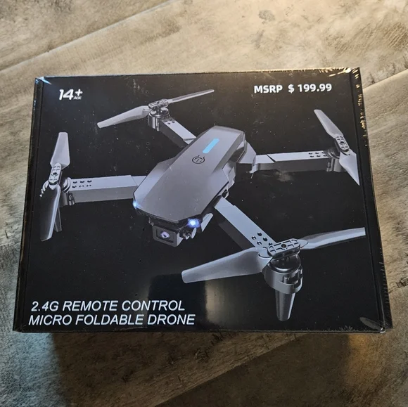 NEW 2.4G Remote Control Foldable Drone - Picture 1 of 5